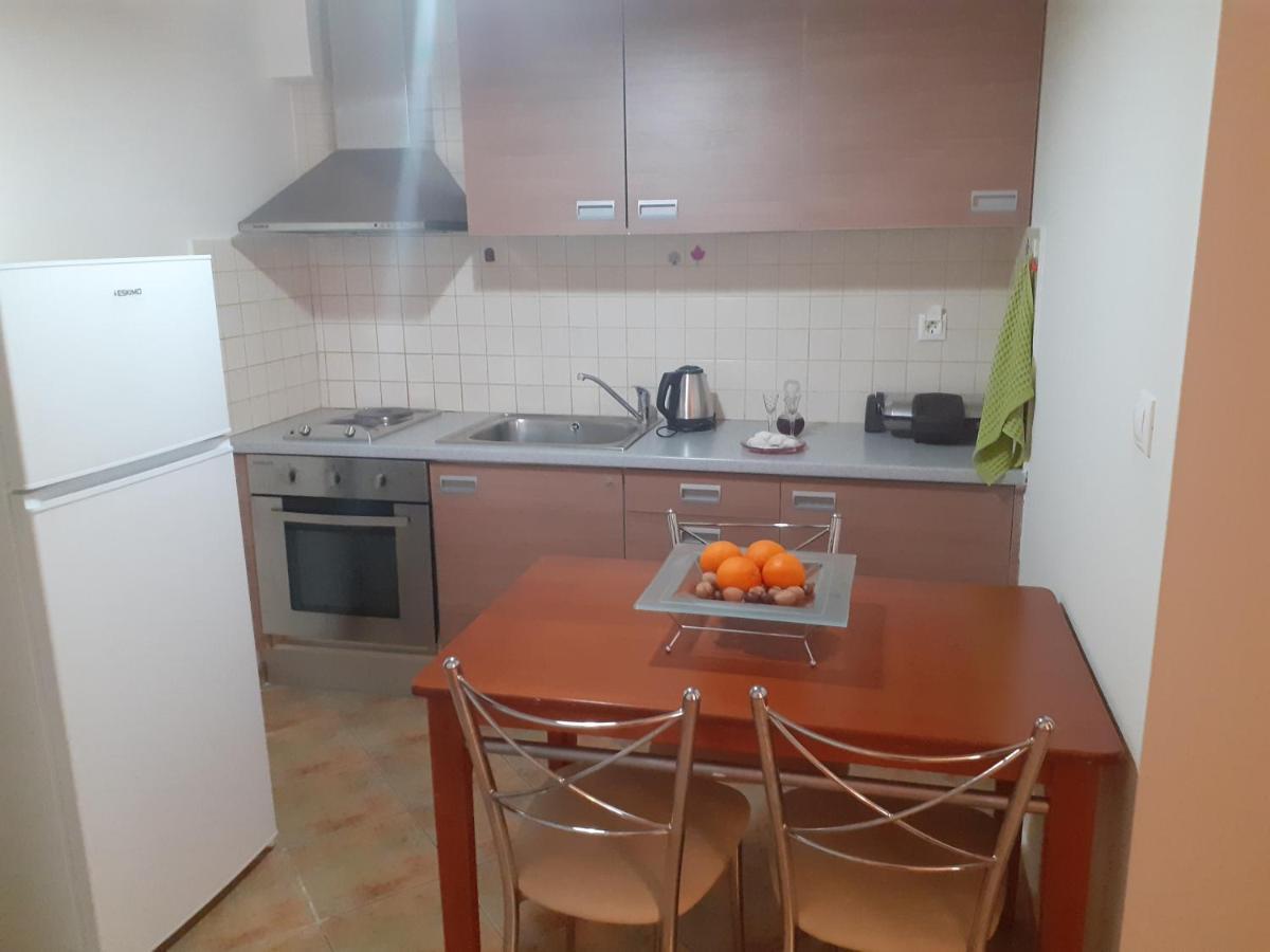 Family'S Houses 卡拉维塔 外观 照片